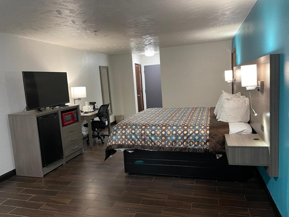 Отель Baymont By Wyndham Bellevue - Omaha Экстерьер фото